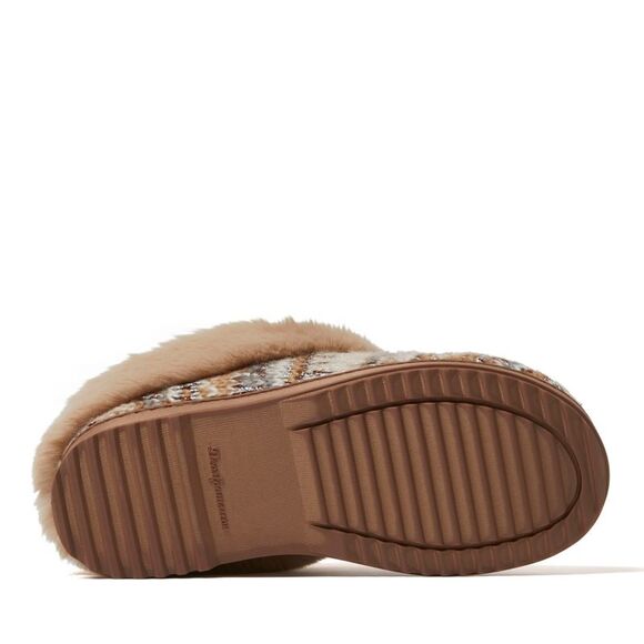 Dearfoams Women's Hannah Festive Knit Clog House Shoe Slipper - Picture 6 of 7
